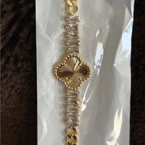 Gold Clover-Link Women's Bracelet with Clear Crystal Accents